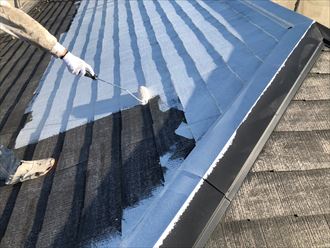 江戸川区一之江で屋根塗装工事（金額：184,800円～）を施工、同時に棟板金交換も行うと耐久性が向上します